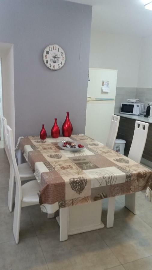 Herzliya Center Apartments Eksteriør bilde